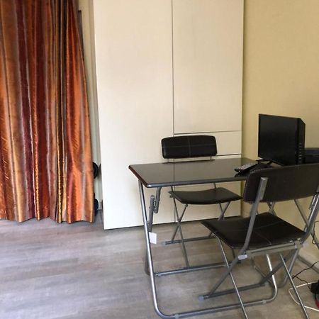 דירות פריז 23 Rue De La Chapelle מראה חיצוני תמונה